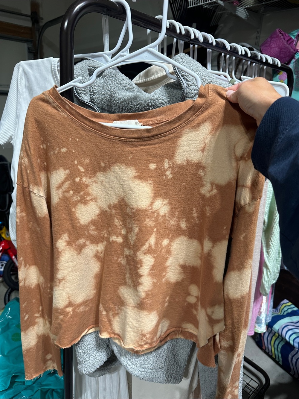 Women's Brown Tie-Dye Long Sleeve Tee - Casual Crop